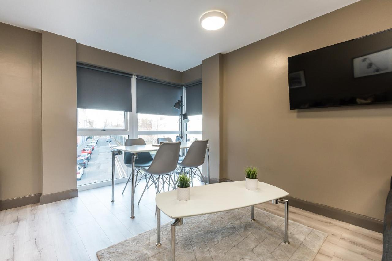 Host Apartments - Spacious 3 Bed Apartment With 3 Ensuites Liverpool Kültér fotó