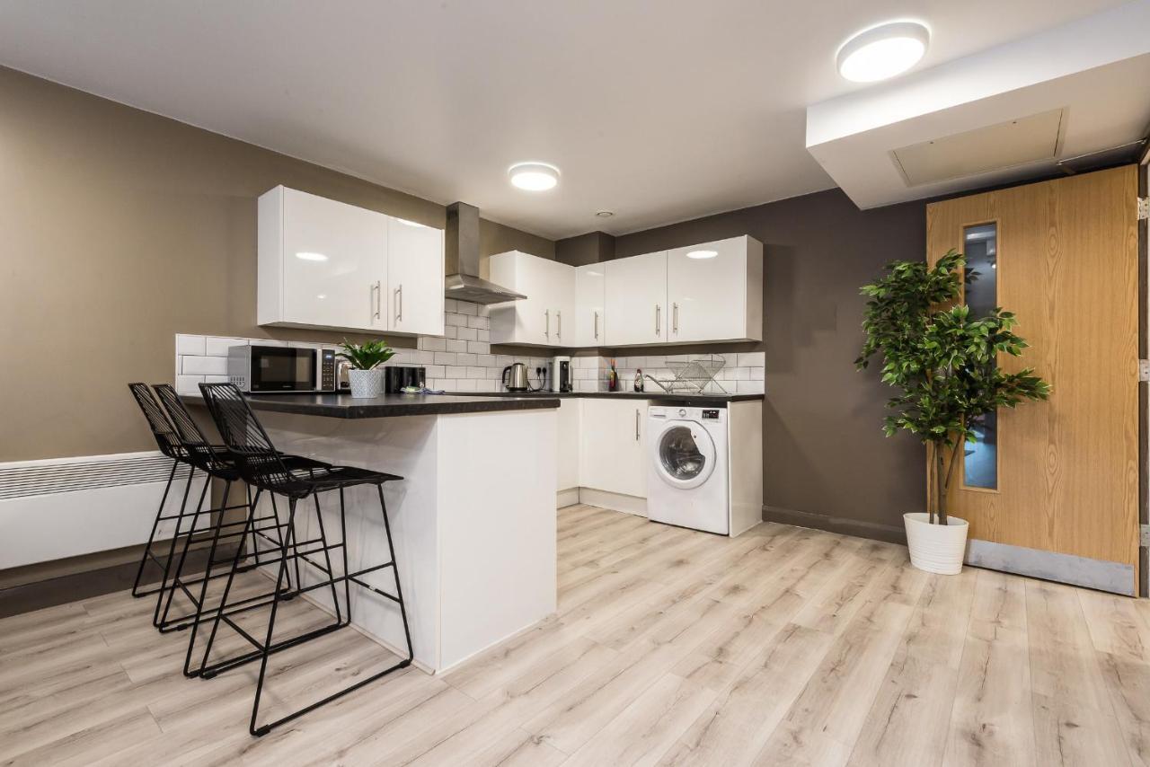 Host Apartments - Spacious 3 Bed Apartment With 3 Ensuites Liverpool Kültér fotó