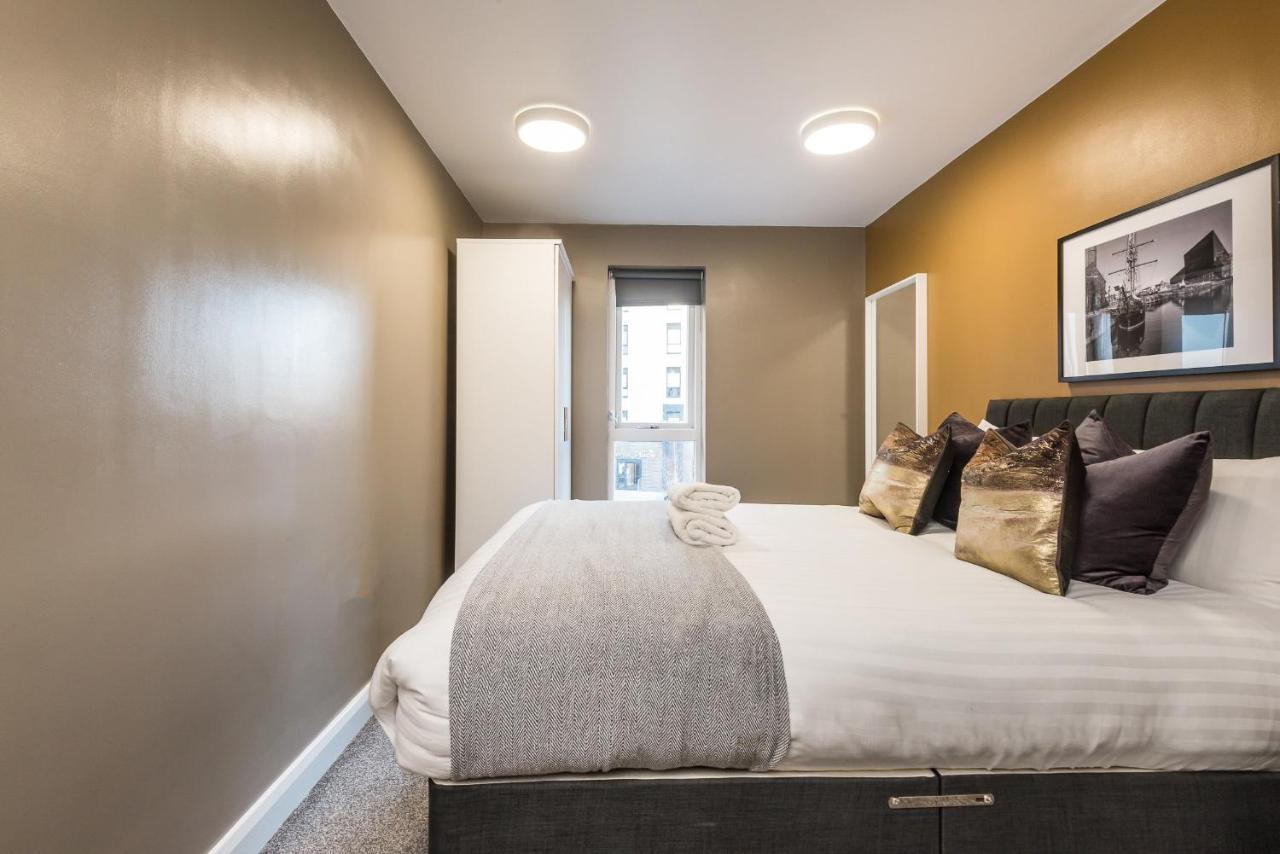 Host Apartments - Spacious 3 Bed Apartment With 3 Ensuites Liverpool Kültér fotó