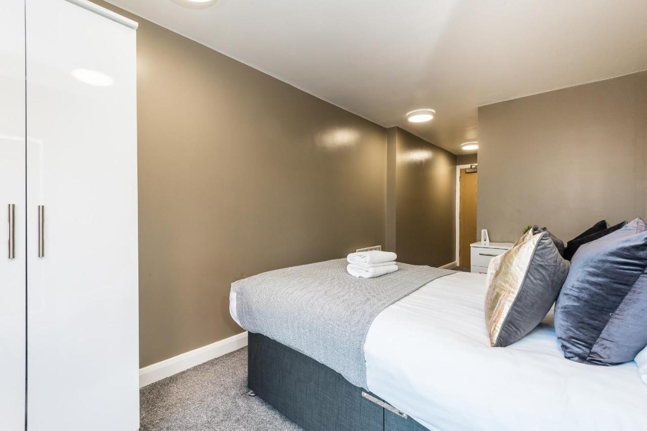Host Apartments - Spacious 3 Bed Apartment With 3 Ensuites Liverpool Kültér fotó