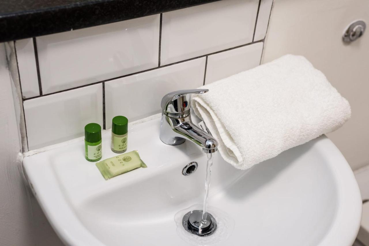 Host Apartments - Spacious 3 Bed Apartment With 3 Ensuites Liverpool Kültér fotó